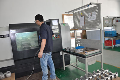 Innovaw's precision machining centers